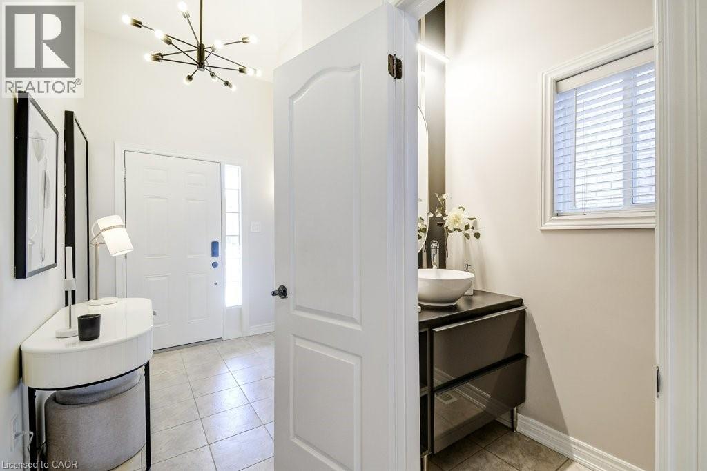 179 Chudleigh Street, Waterdown, Ontario  L8B 0J8 - Photo 5 - 40810393