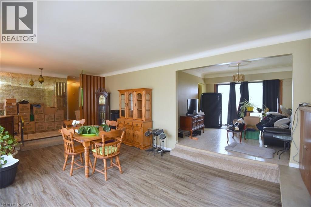 938 Courtland Drive, Ancaster, Ontario  L9G 3L1 - Photo 6 - 40811435