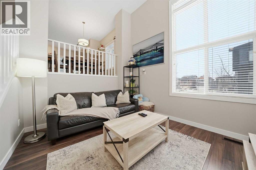 43 Sage Bluff Circle Nw, Calgary, Alberta T3R 1T5 - Photo 3 - A2291119