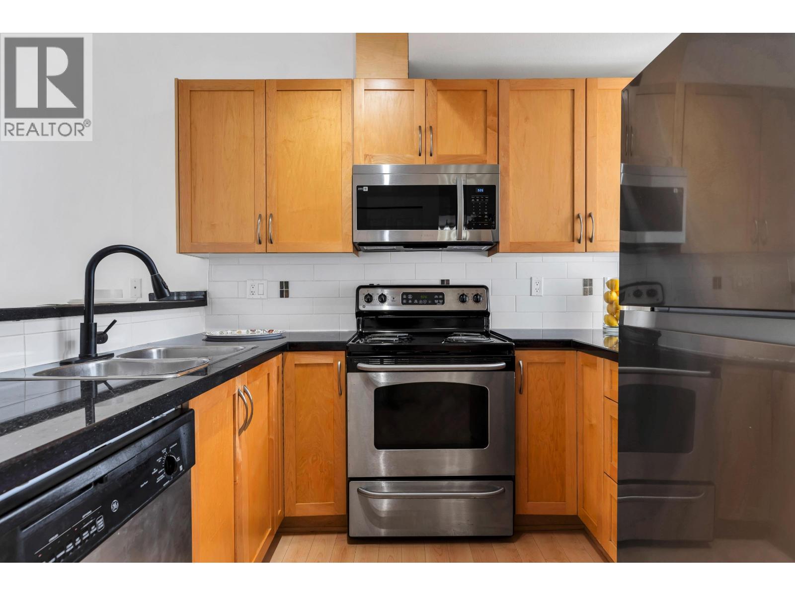 119 7333 E 16th Avenue, Burnaby, British Columbia  V3N 0A8 - Photo 11 - R3098833