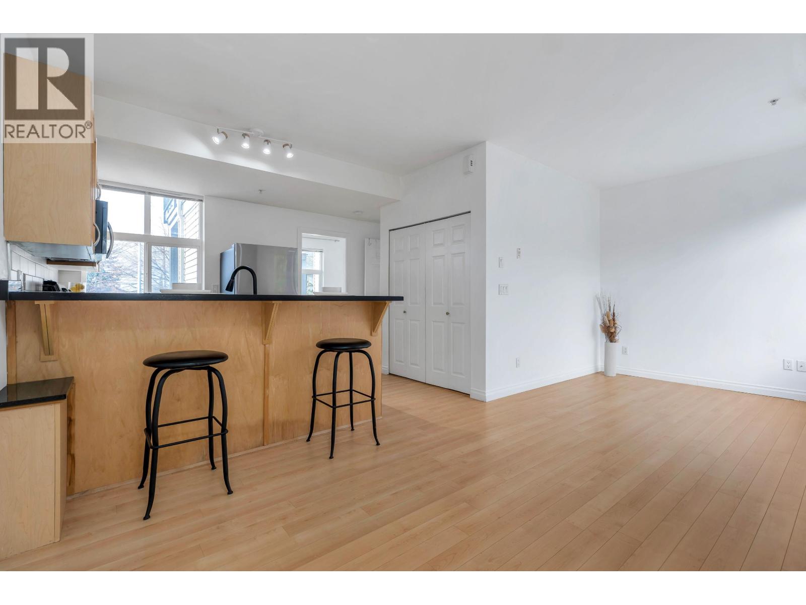 119 7333 E 16th Avenue, Burnaby, British Columbia  V3N 0A8 - Photo 7 - R3098833