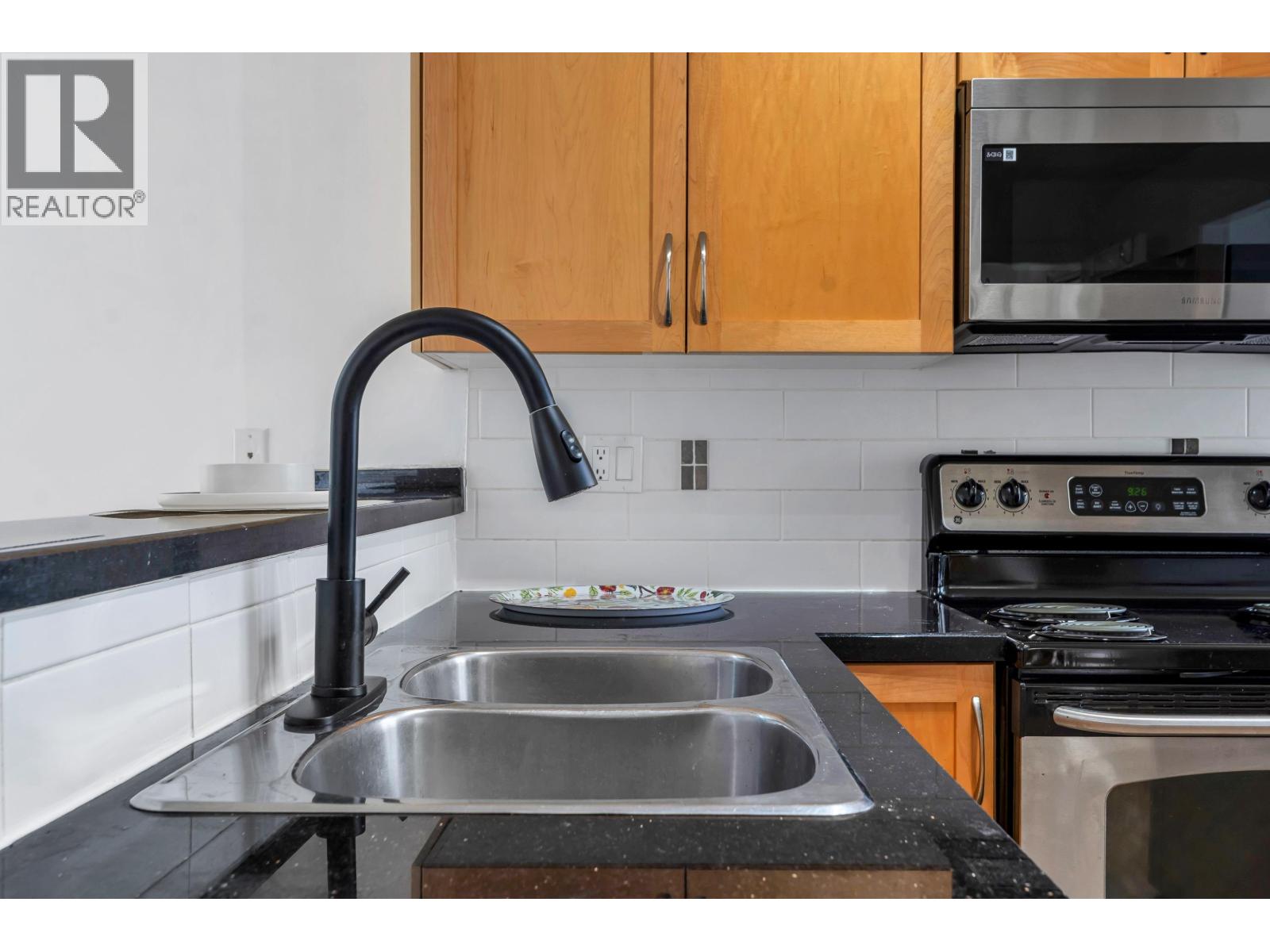 119 7333 E 16th Avenue, Burnaby, British Columbia  V3N 0A8 - Photo 15 - R3098833