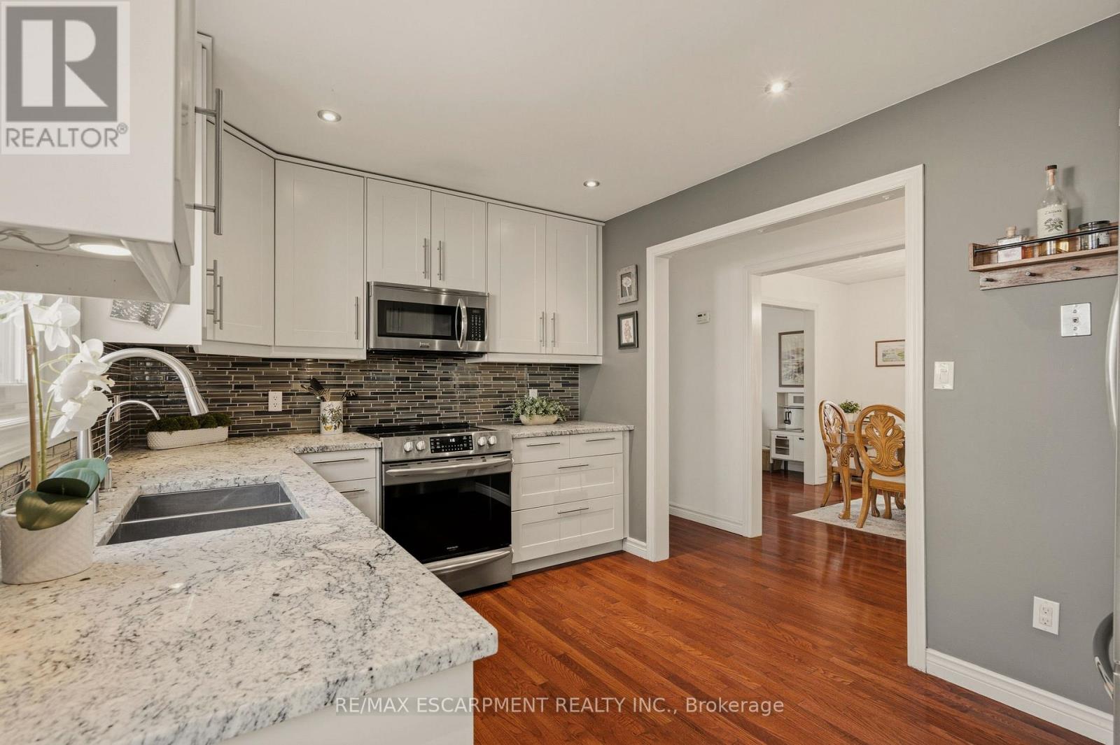 44 Marion Street, Hamilton, Ontario  L0R 1W0 - Photo 14 - X12872932