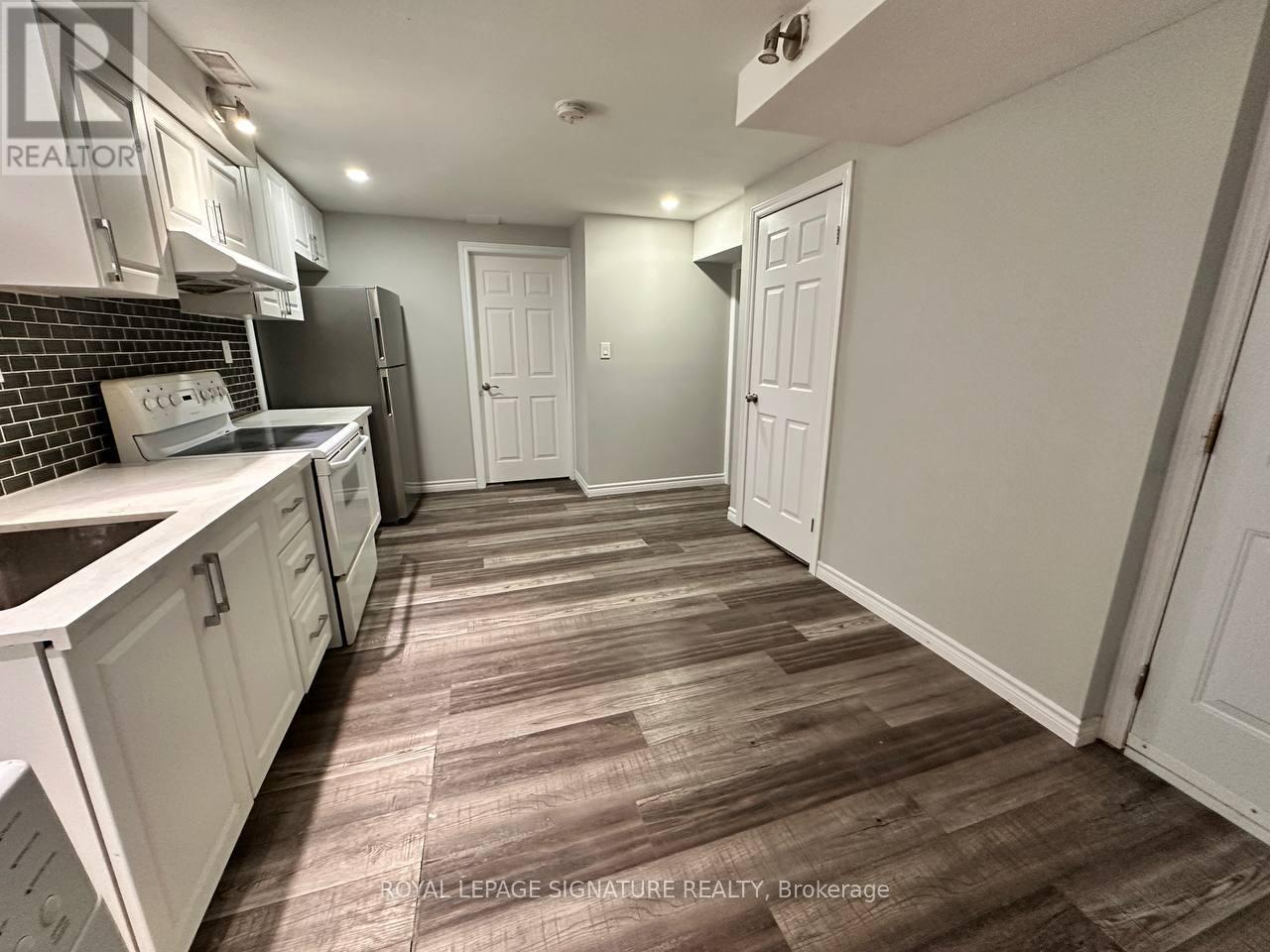 843 Brandenburg Boulevard, Waterloo, Ontario  N2T 2X6 - Photo 3 - X12873000