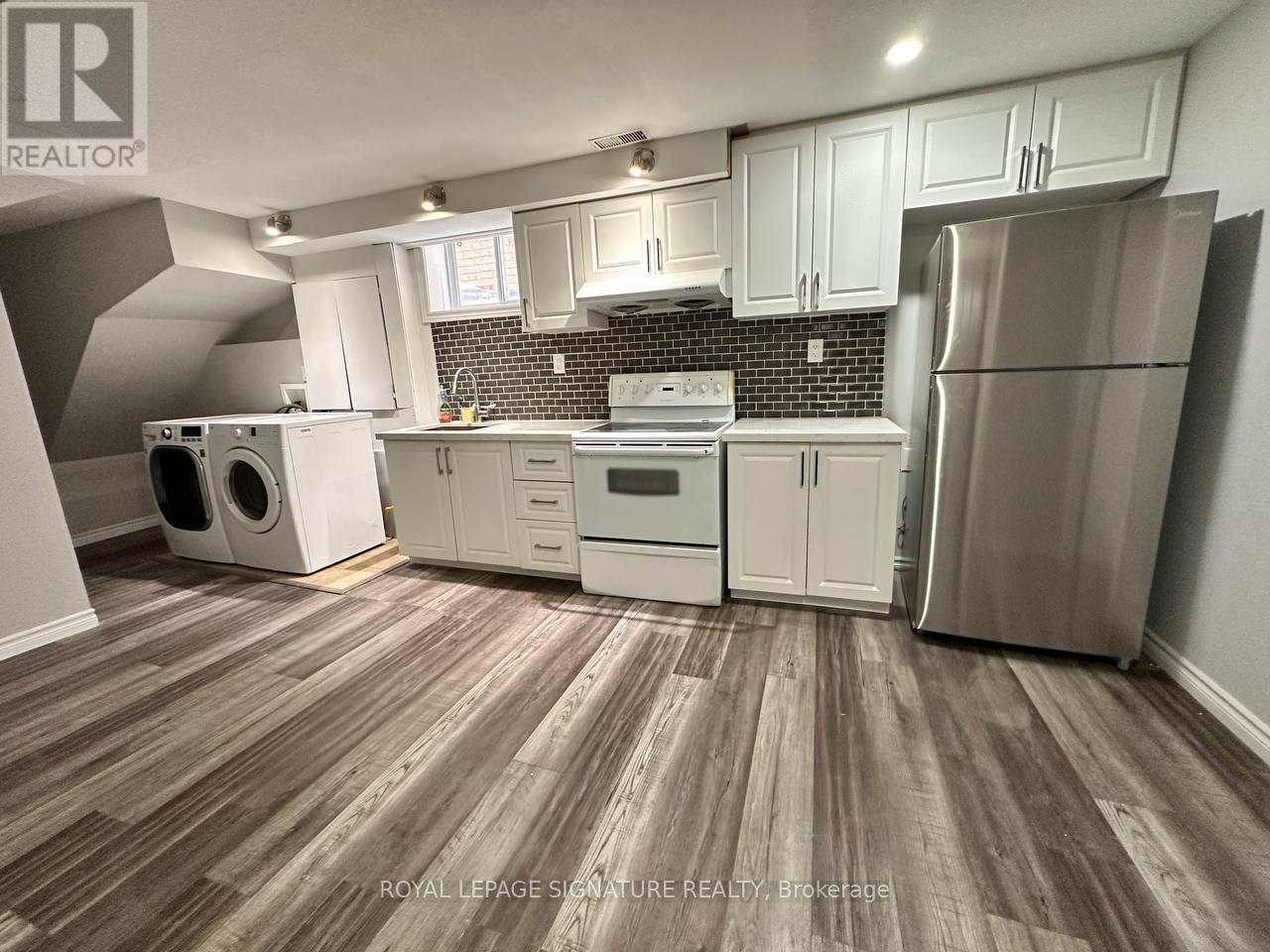 843 Brandenburg Boulevard, Waterloo, Ontario  N2T 2X6 - Photo 4 - X12873000