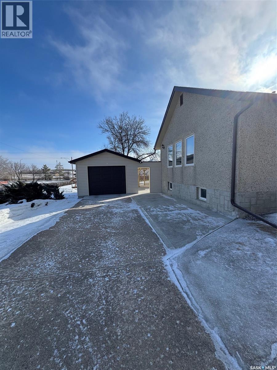 1082 113th Street, North Battleford, Saskatchewan  S9A 2M1 - Photo 47 - SK030202