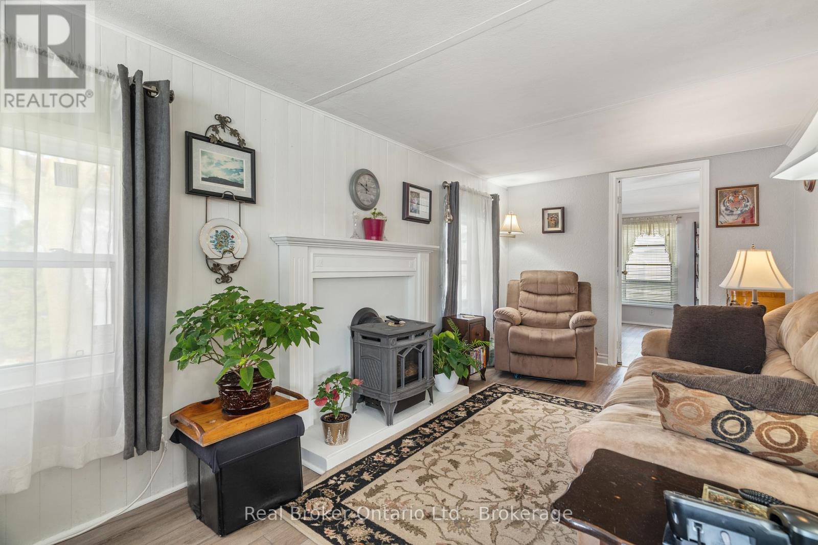 524 Poplar Place, Centre Wellington, Ontario  N0B 1J0 - Photo 11 - X12714404