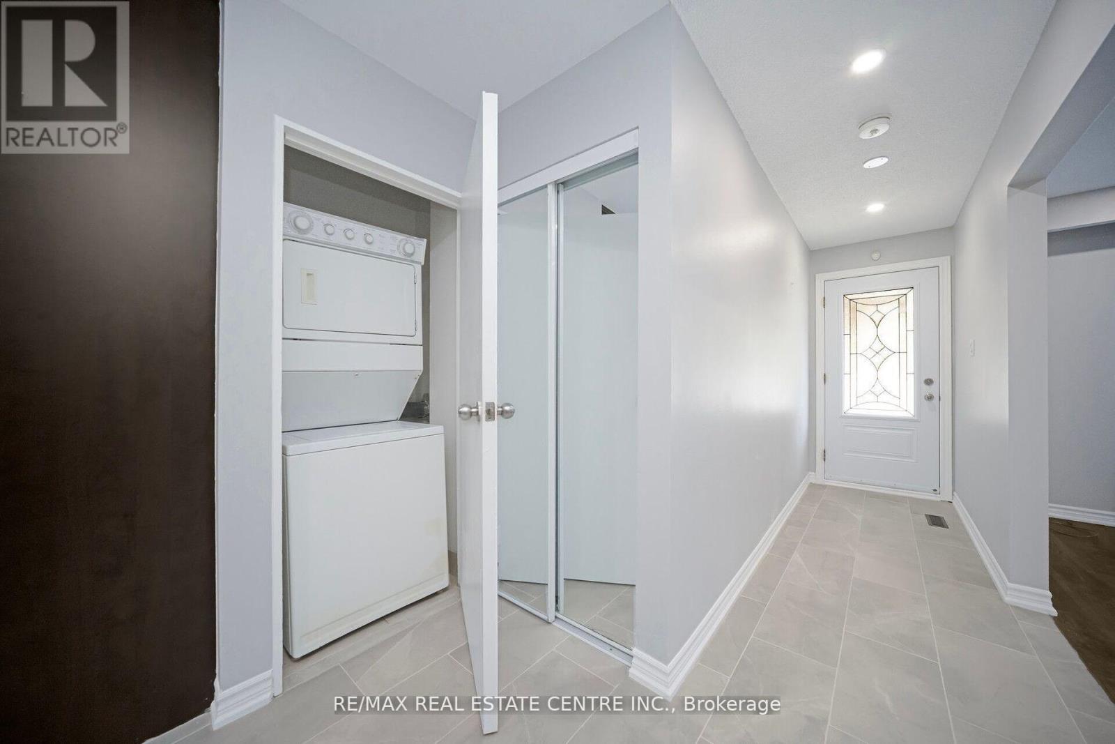 35 Madison Street, Brampton, Ontario  L6S 3C4 - Photo 16 - W12684310