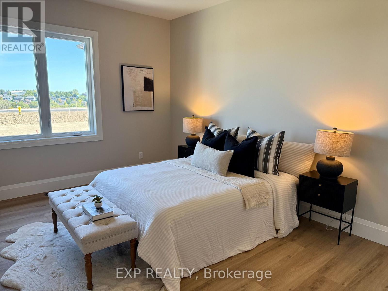 93 Bedell Drive, Mapleton, Ontario  N0G 1P0 - Photo 15 - X12760244