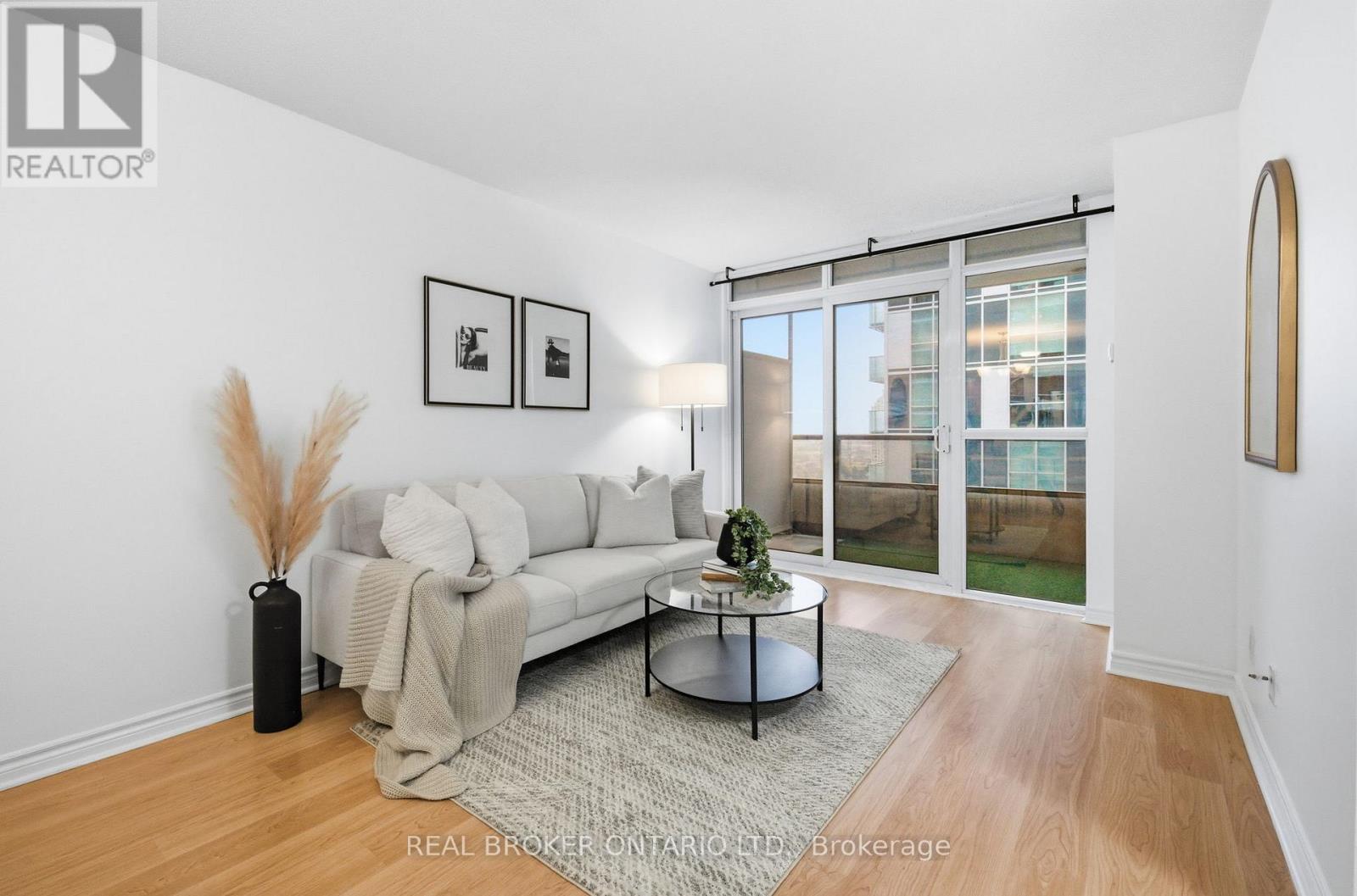 1630 - 5233 Dundas Street W, Toronto (Islington-City Centre West), Ontario  M9B 6M1 - Photo 7 - W12741636