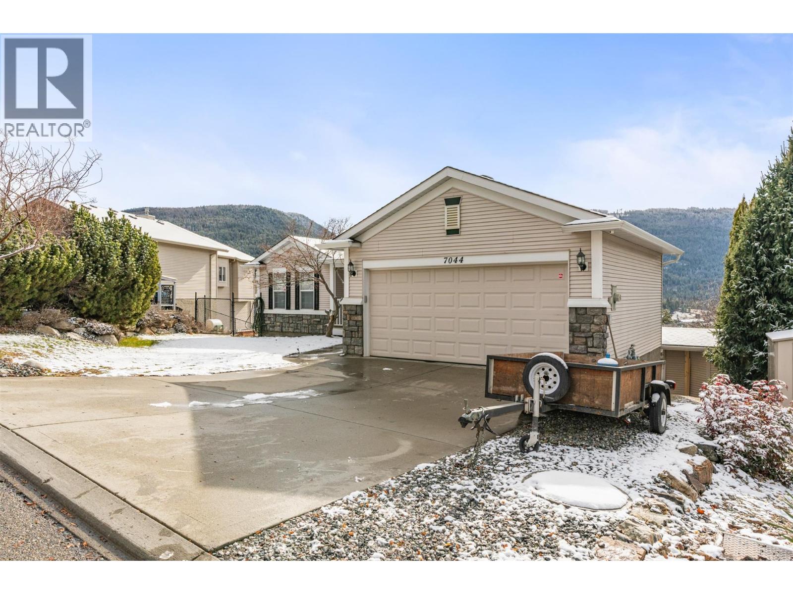 7044 Nakiska Drive, Vernon, British Columbia  V1B 3M5 - Photo 44 - 10377117