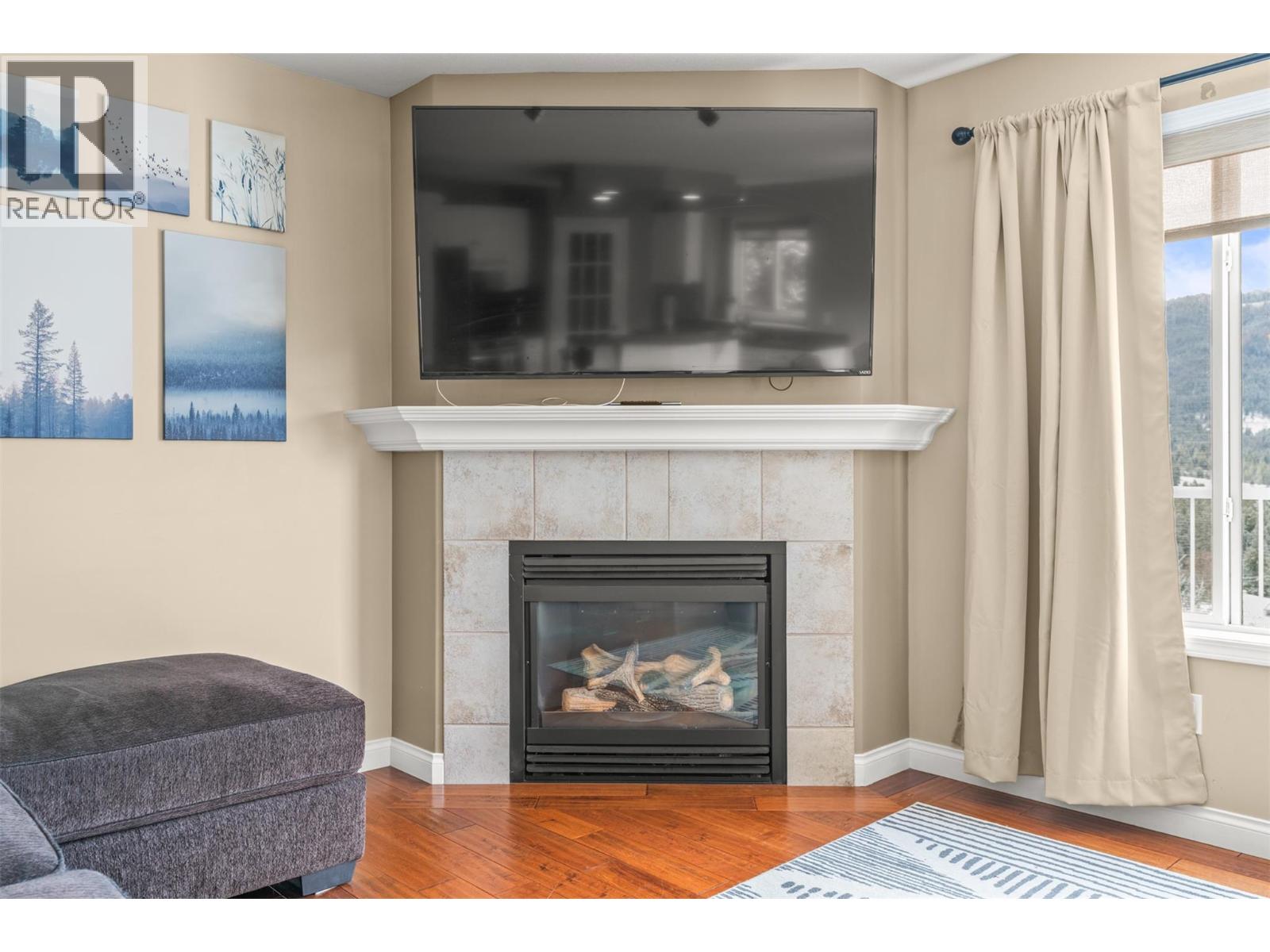 7044 Nakiska Drive, Vernon, British Columbia  V1B 3M5 - Photo 7 - 10377117