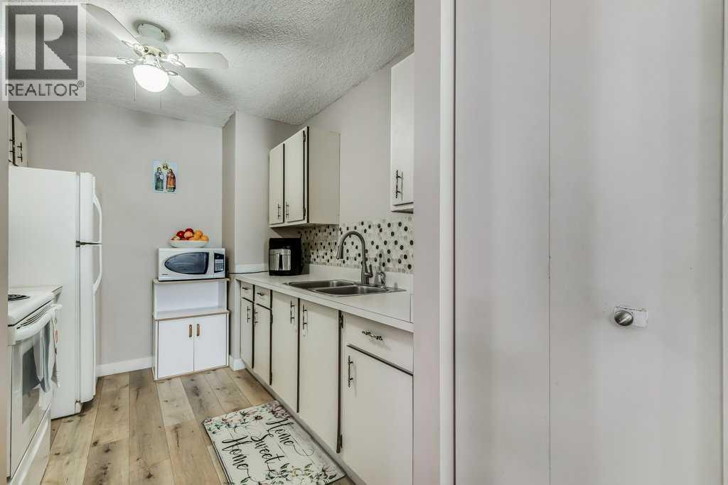 A, 109 Stanley Avenue, Okotoks, Alberta  T1S 1H8 - Photo 8 - A2292521