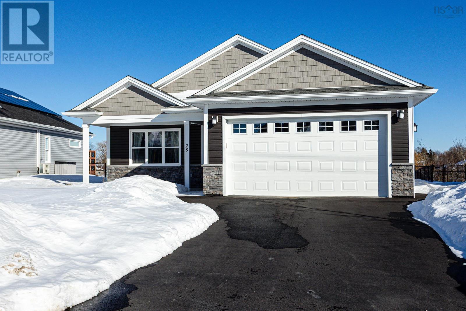 28 Thistle Street, Falmouth, Nova Scotia