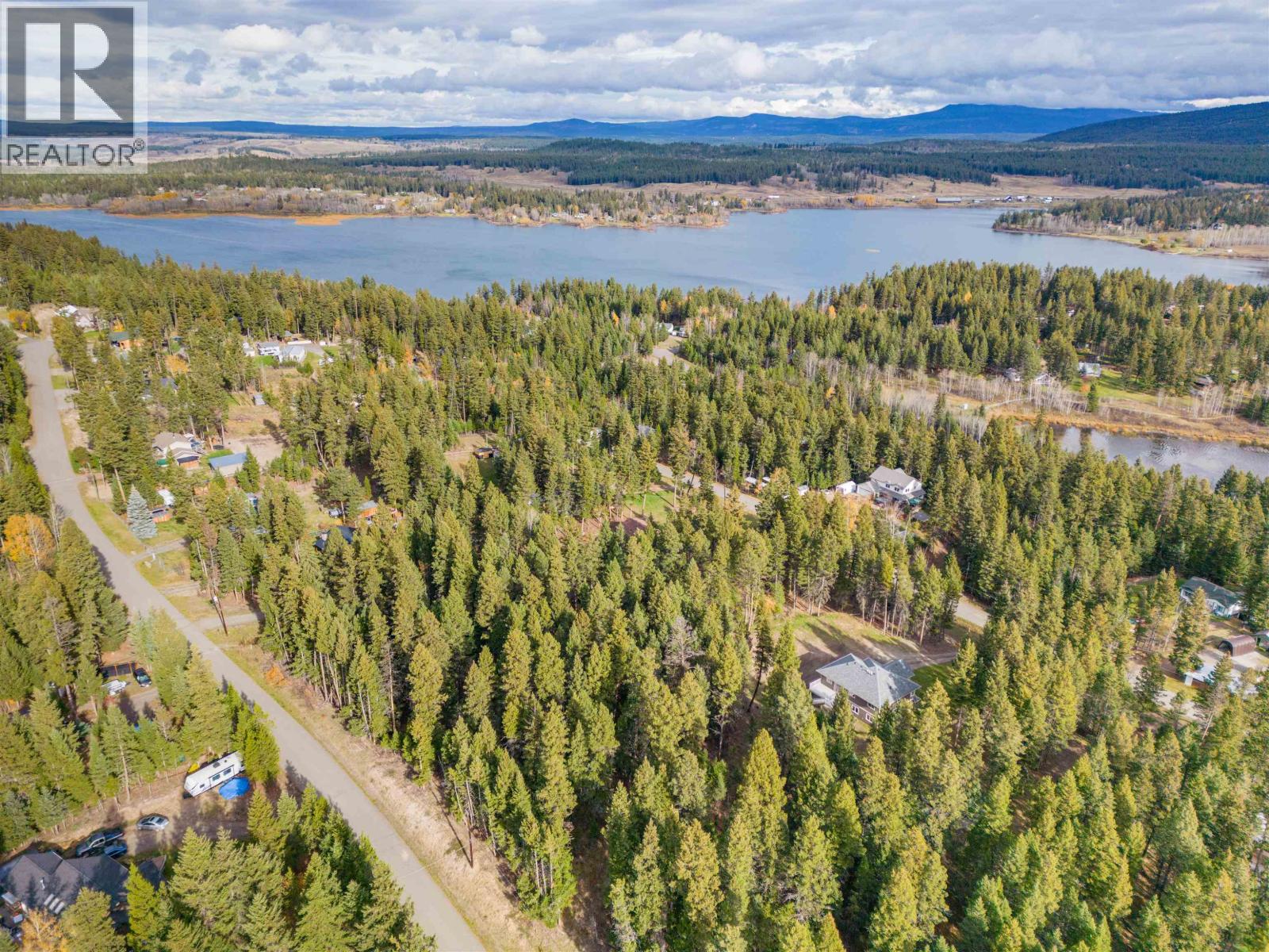 4893 Tattersfield Place, 108 Mile Ranch, British Columbia  V0K 2Z0 - Photo 2 - R3098929