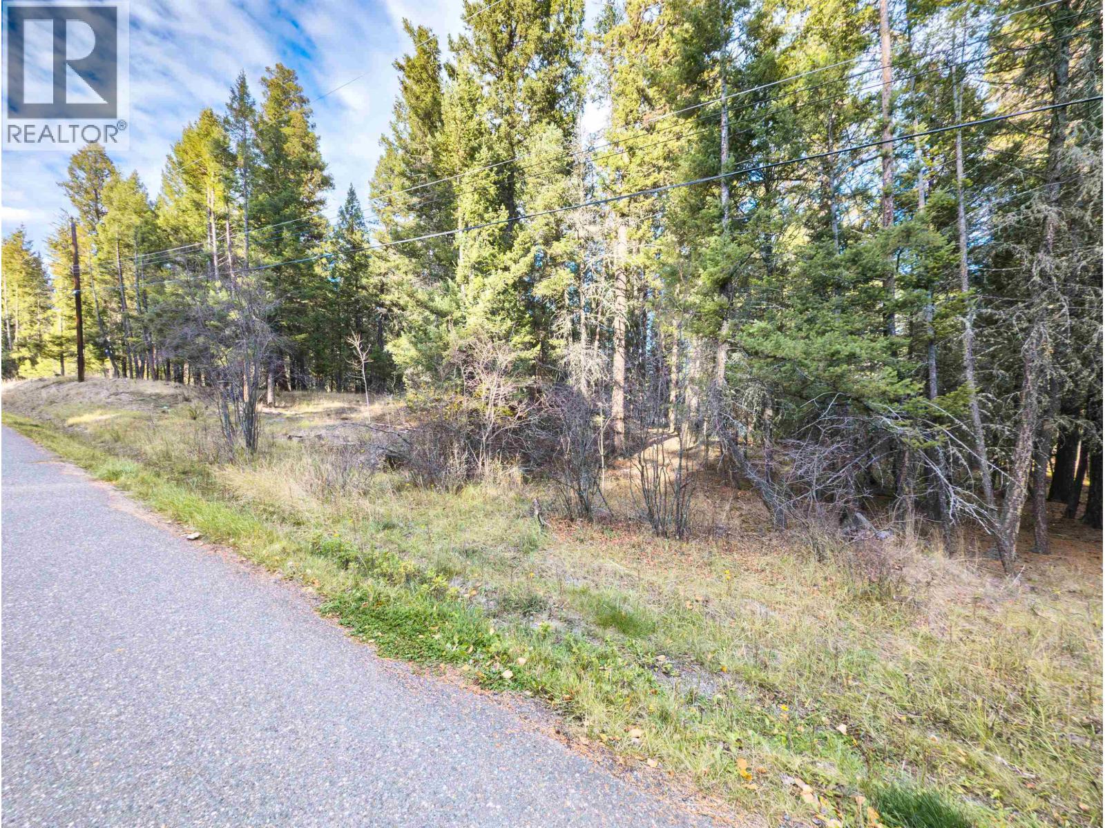 4893 Tattersfield Place, 108 Mile Ranch, British Columbia  V0K 2Z0 - Photo 5 - R3098929