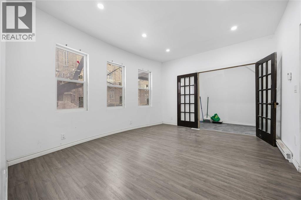 211 George Street, Sarnia, Ontario  N7T 4N8 - Photo 8 - 26005166