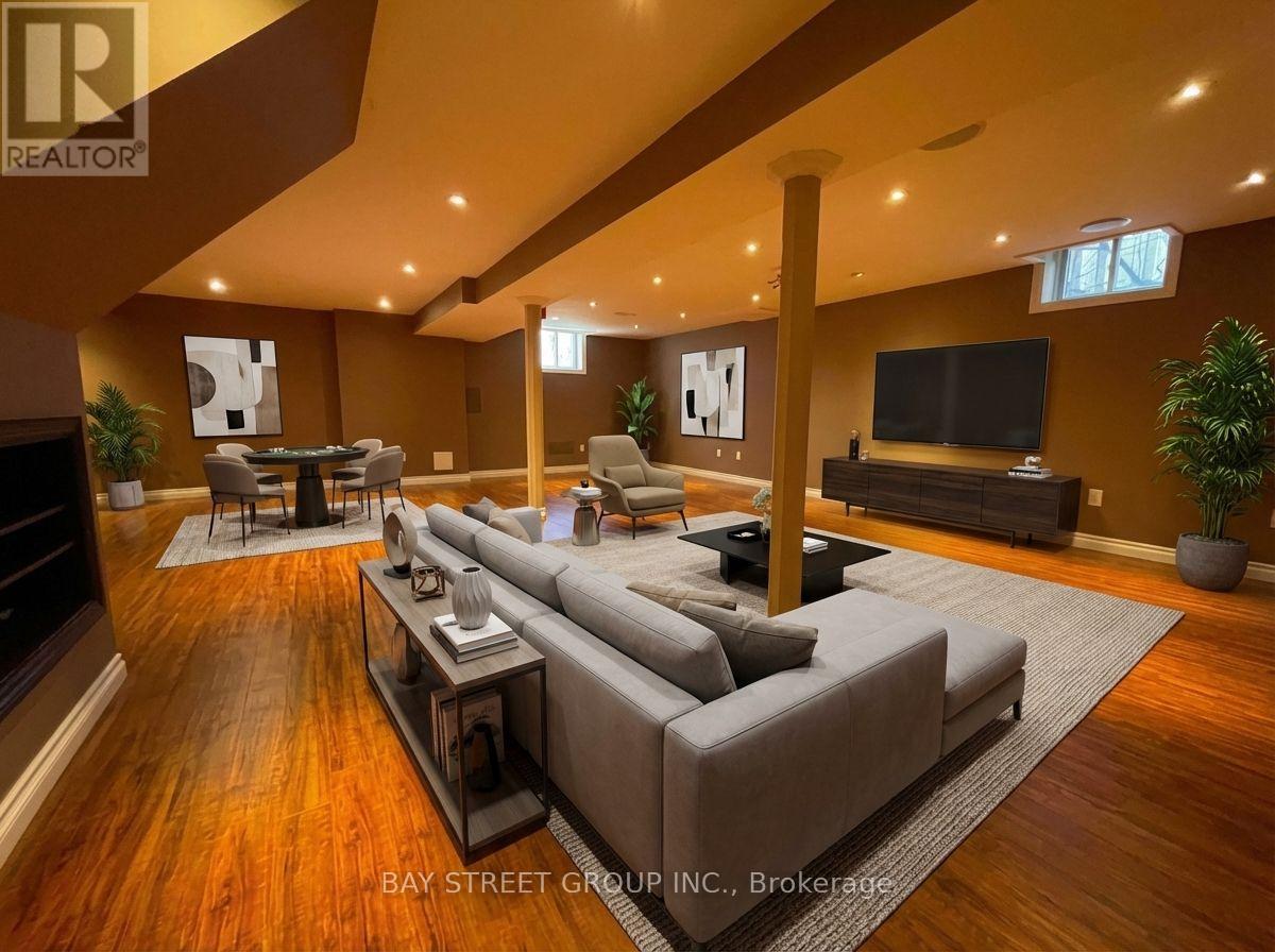 2079 Pineview Drive, Oakville, Ontario  L6H 5M5 - Photo 26 - W12751456