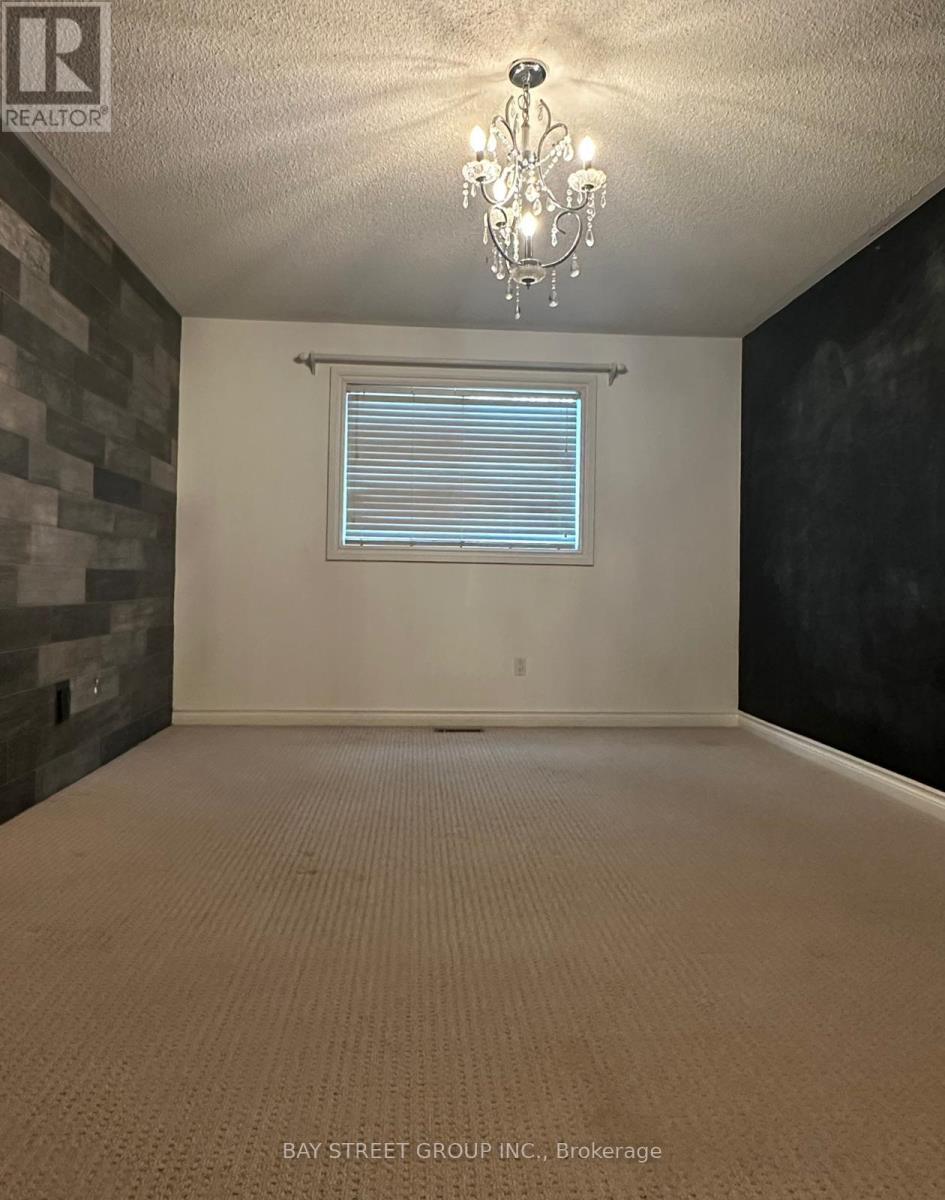 2079 Pineview Drive, Oakville, Ontario  L6H 5M5 - Photo 16 - W12751456