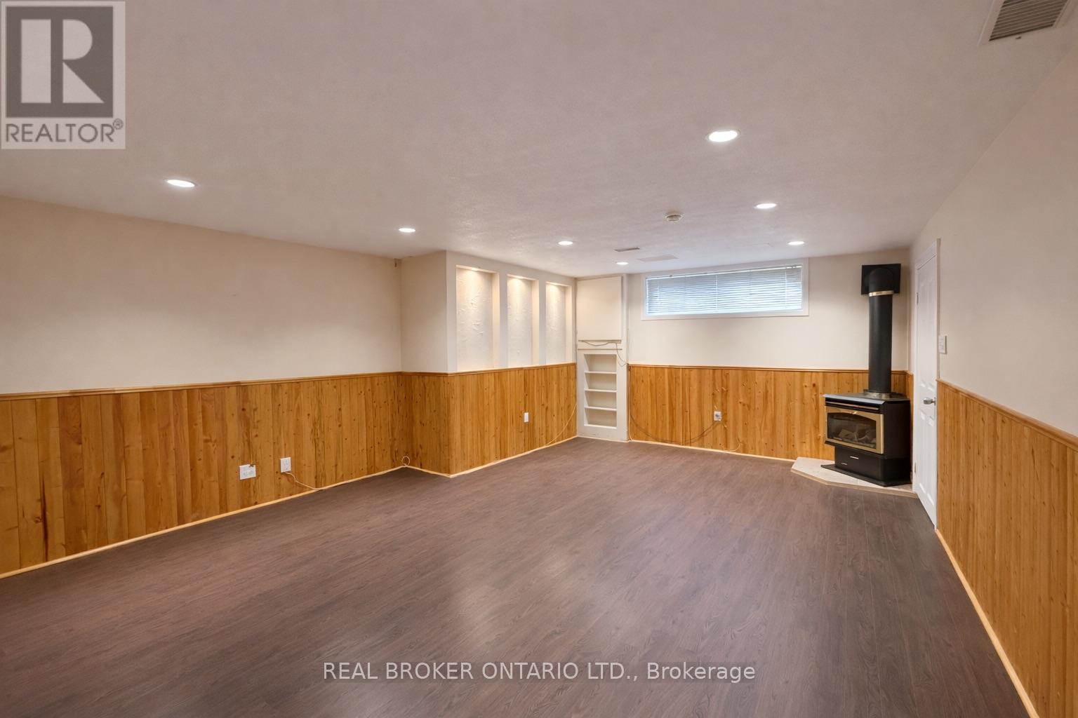 LOWER - 1602 CORAM CRESCENT, Mississauga, Ontario