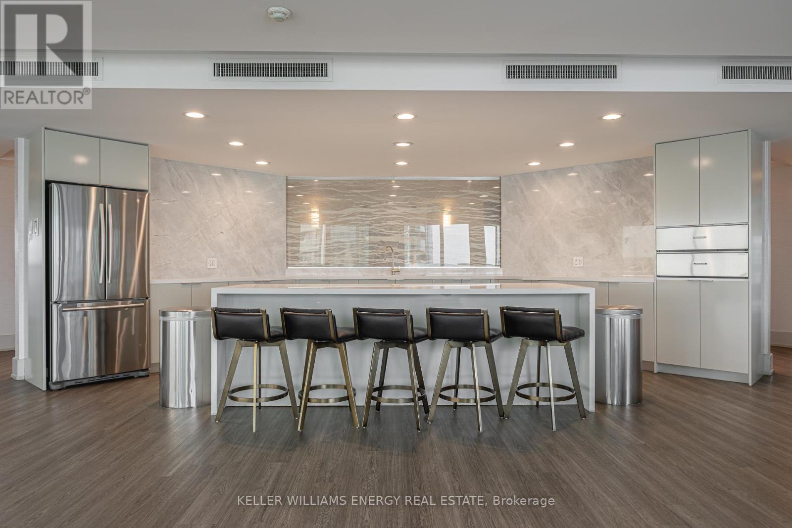 1604 - 10 Yonge Street, Toronto, Ontario  M5E 1R4 - Photo 20 - C12873048