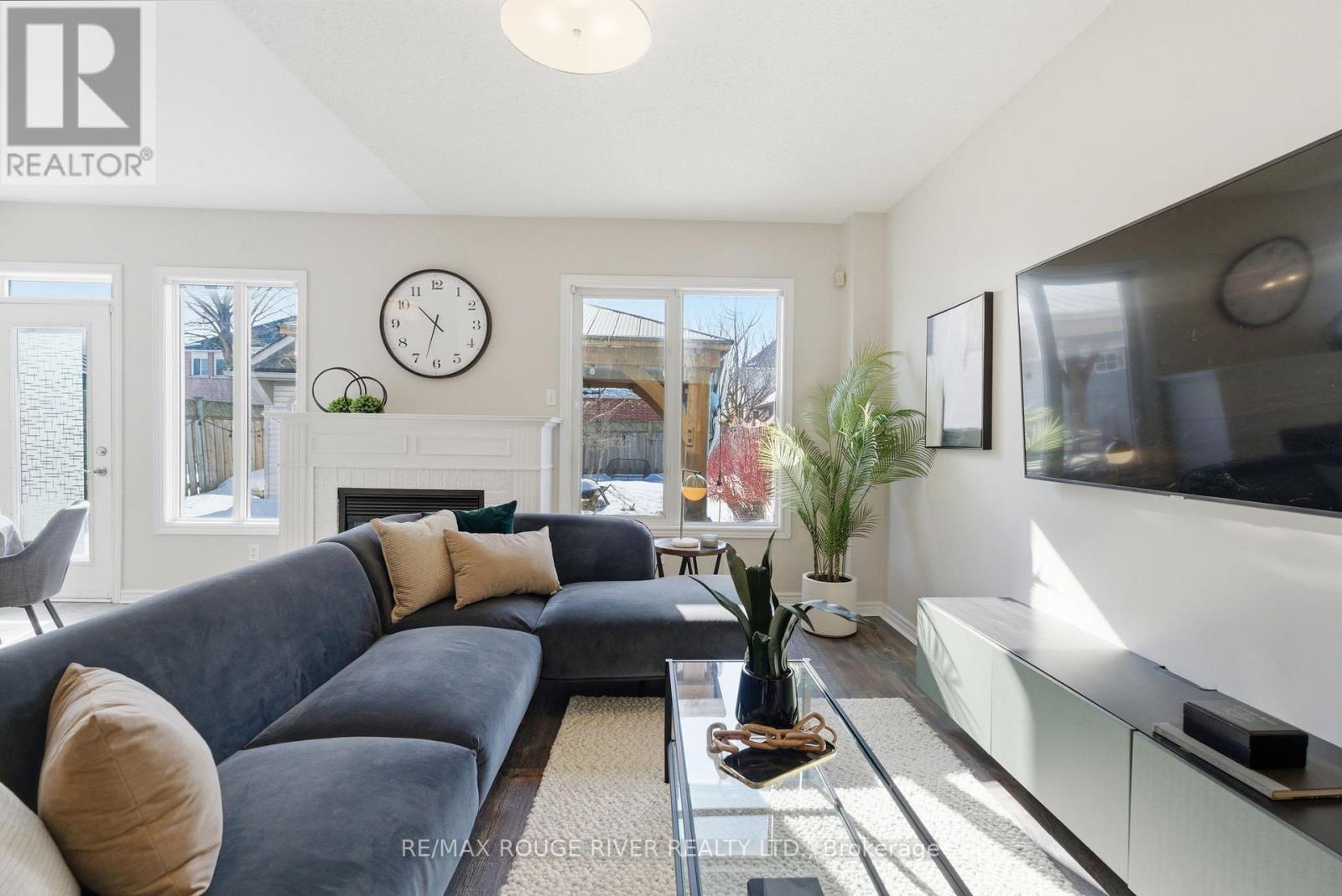 46 Sandford Crescent, Whitby, Ontario  L1R 2R9 - Photo 17 - E12873100