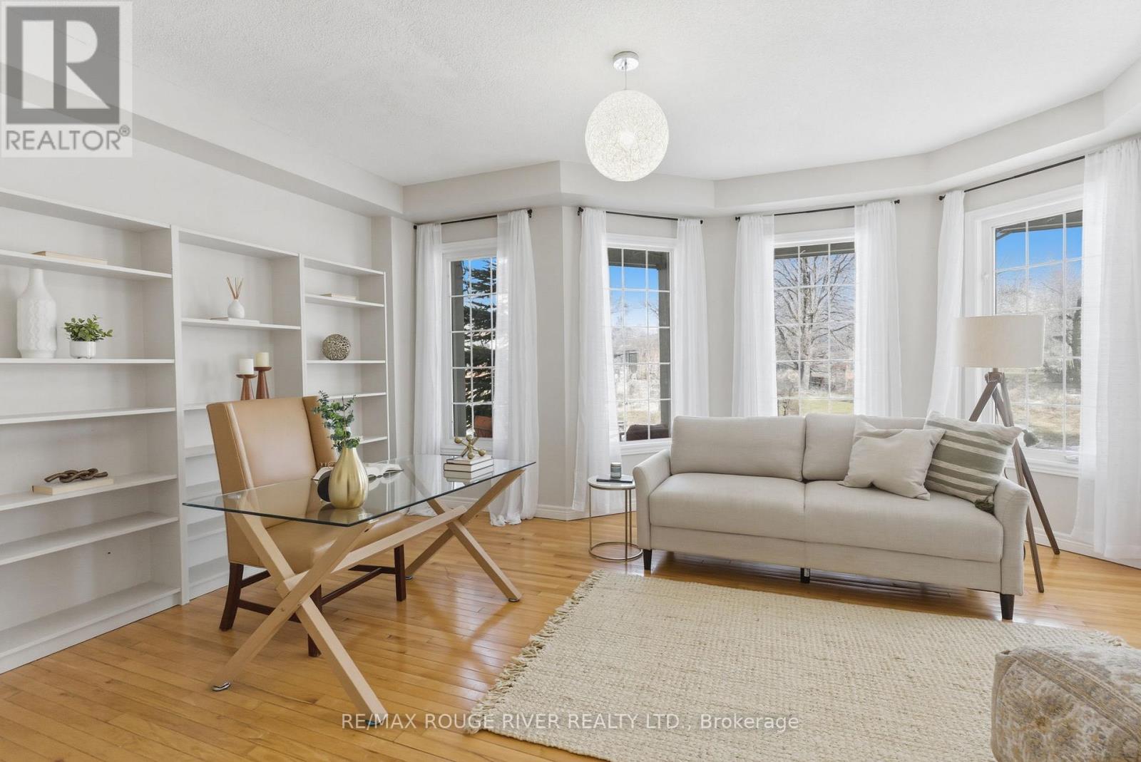 46 Sandford Crescent, Whitby, Ontario  L1R 2R9 - Photo 4 - E12873100