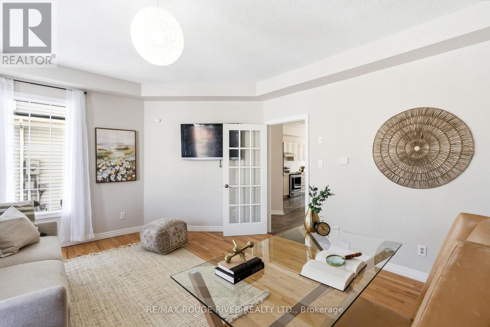 46 Sandford Crescent, Whitby, Ontario  L1R 2R9 - Photo 5 - E12873100