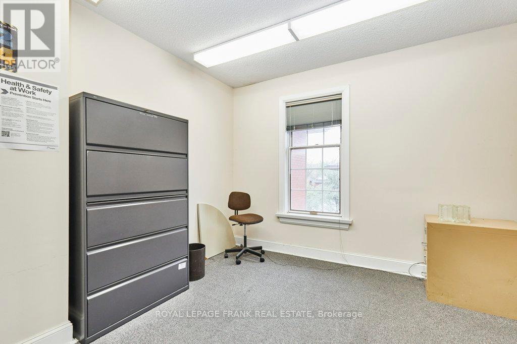 215 Simcoe Street N, Oshawa, Ontario  L1G 4T1 - Photo 24 - E12873118