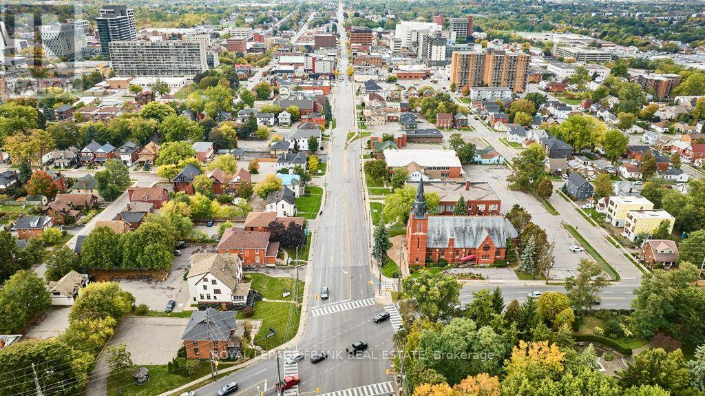 215 Simcoe Street N, Oshawa, Ontario  L1G 4T1 - Photo 36 - E12873118