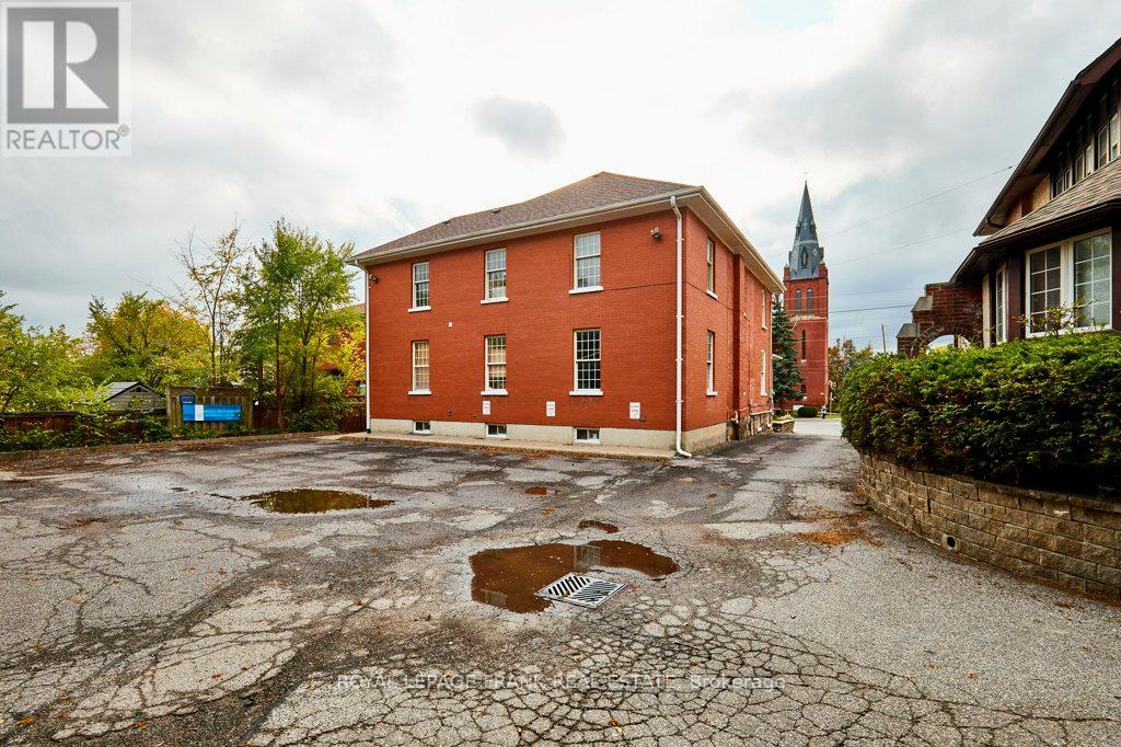 215 Simcoe Street N, Oshawa, Ontario  L1G 4T1 - Photo 8 - E12873118