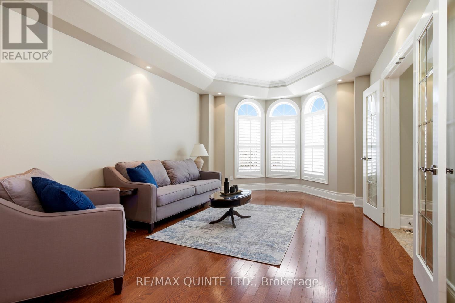 2 Treeview Avenue, Whitchurch-Stouffville, Ontario  L4A 1R1 - Photo 17 - N12873230