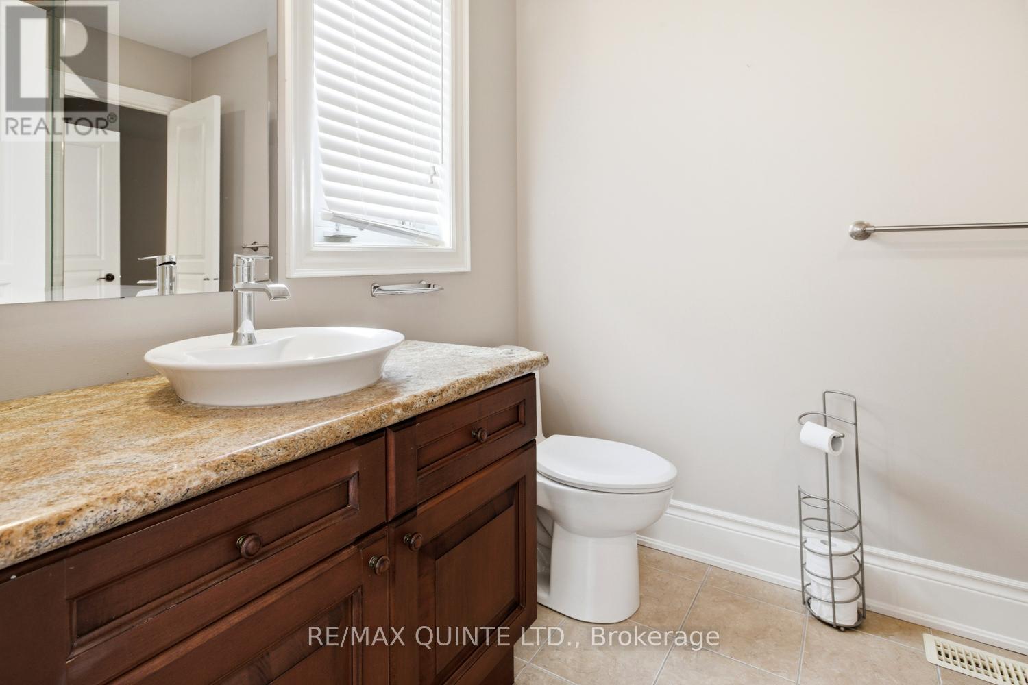 2 Treeview Avenue, Whitchurch-Stouffville, Ontario  L4A 1R1 - Photo 27 - N12873230