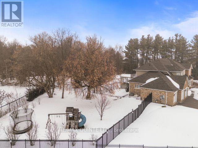 2 Treeview Avenue, Whitchurch-Stouffville, Ontario  L4A 1R1 - Photo 49 - N12873230