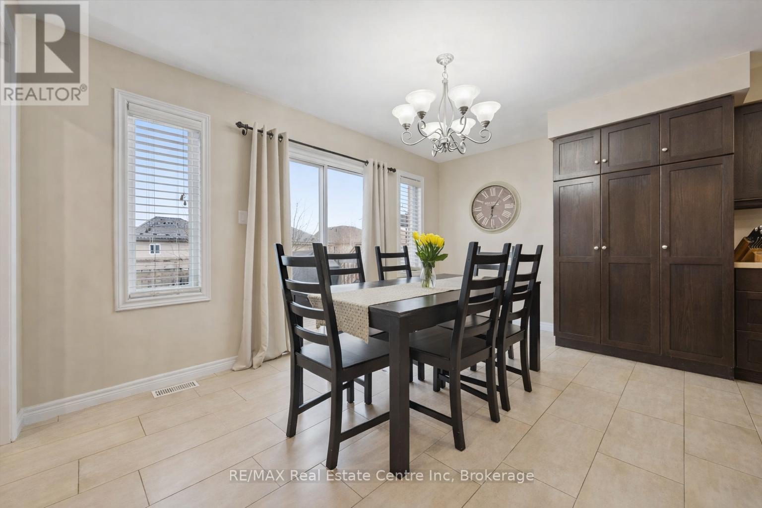 94 Cityview Drive N, Guelph, Ontario  N1E 6Y5 - Photo 6 - X12873064