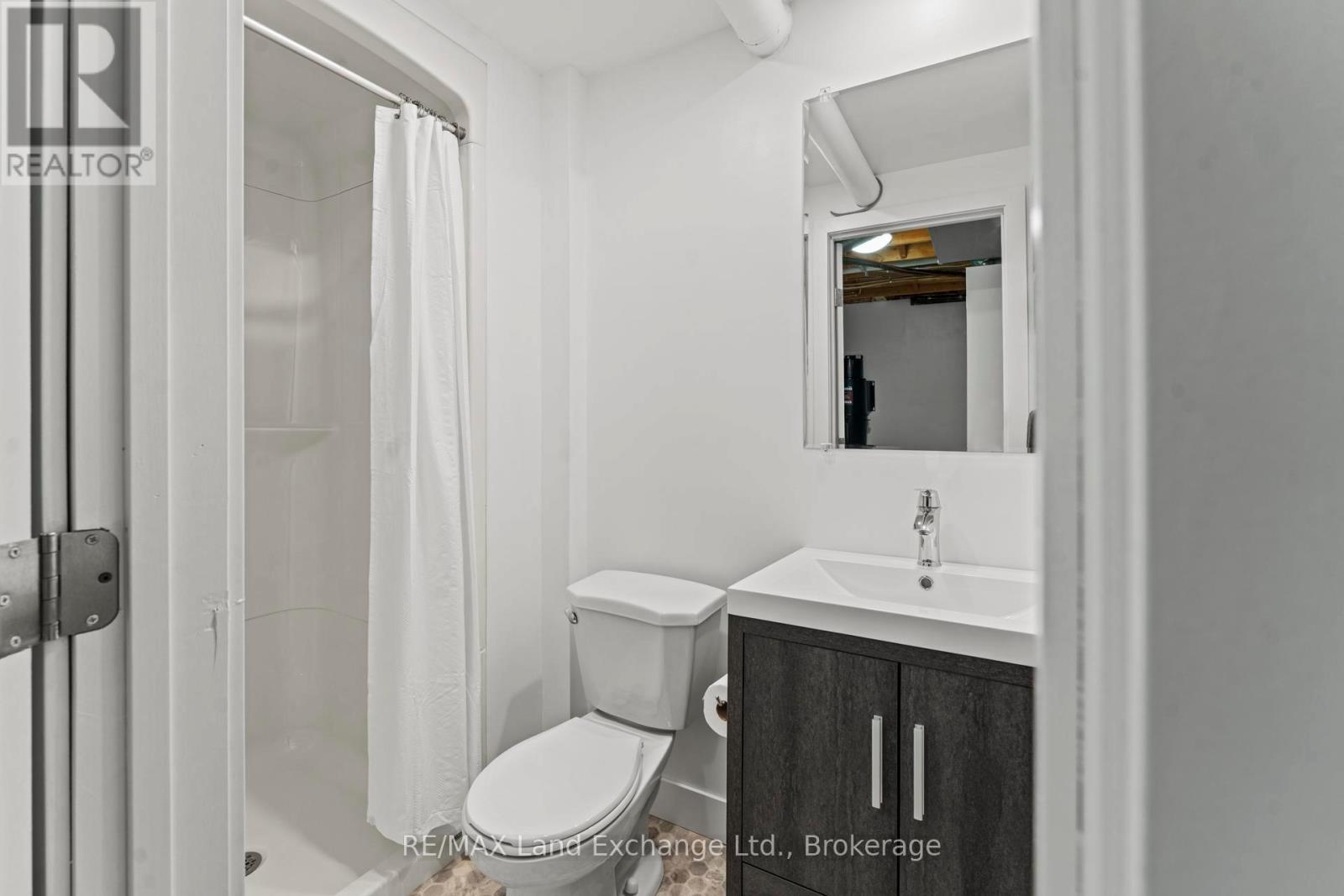 222 Penetangore Row, Kincardine, Ontario  N2Z 2P6 - Photo 33 - X12873110