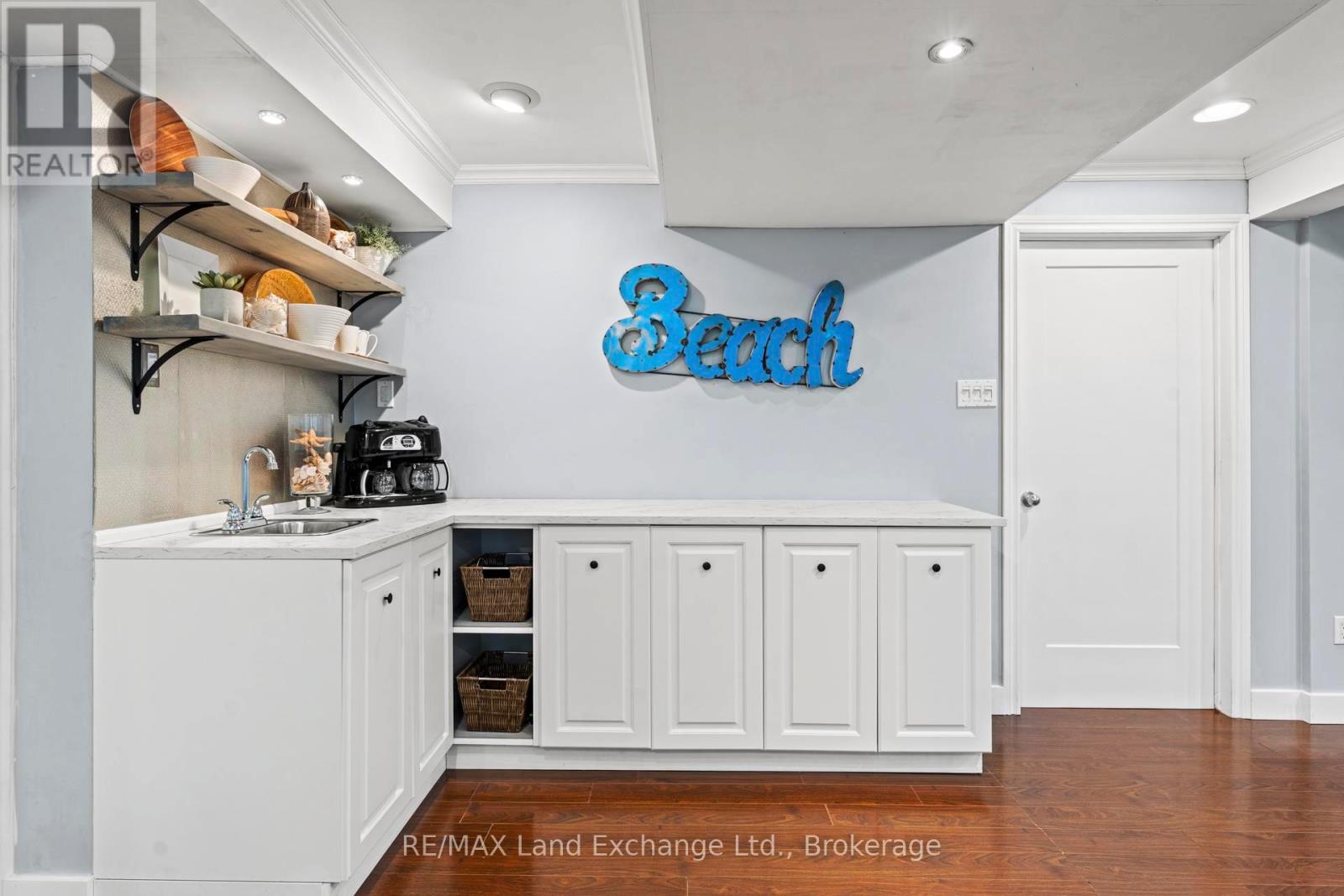 222 Penetangore Row, Kincardine, Ontario  N2Z 2P6 - Photo 34 - X12873110