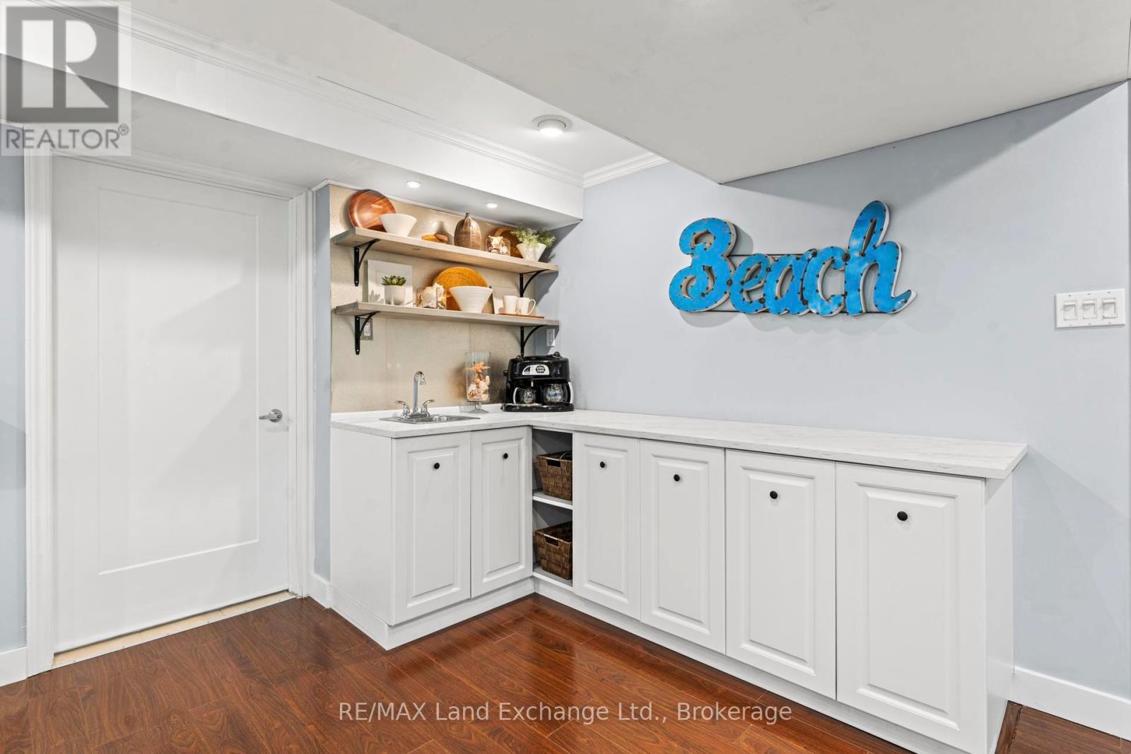 222 Penetangore Row, Kincardine, Ontario  N2Z 2P6 - Photo 35 - X12873110