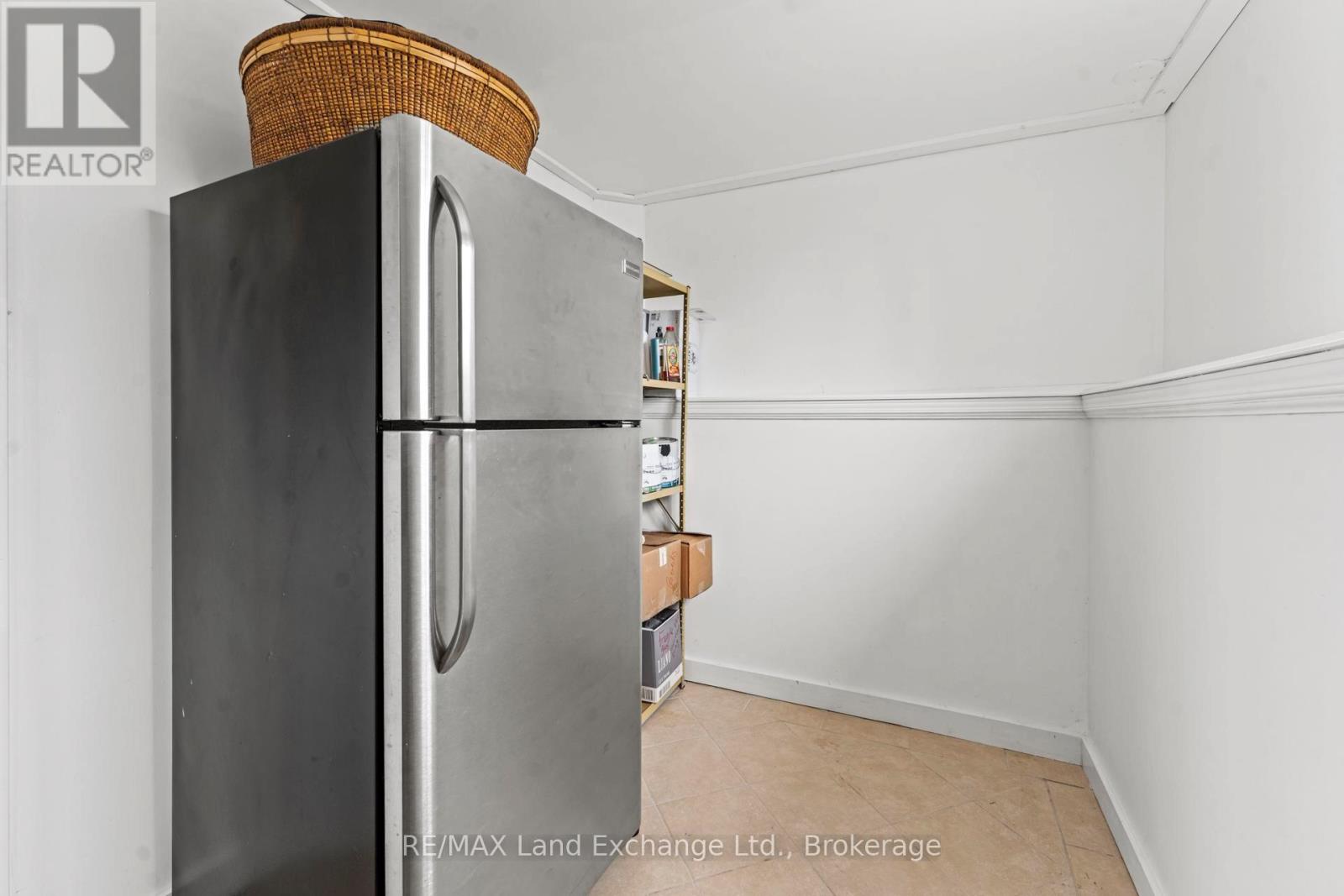 222 Penetangore Row, Kincardine, Ontario  N2Z 2P6 - Photo 36 - X12873110