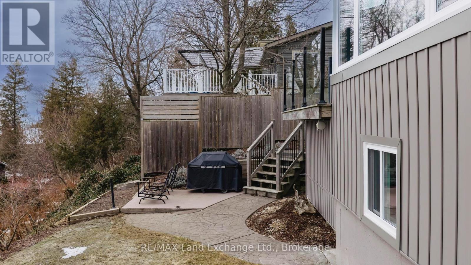 222 Penetangore Row, Kincardine, Ontario  N2Z 2P6 - Photo 40 - X12873110