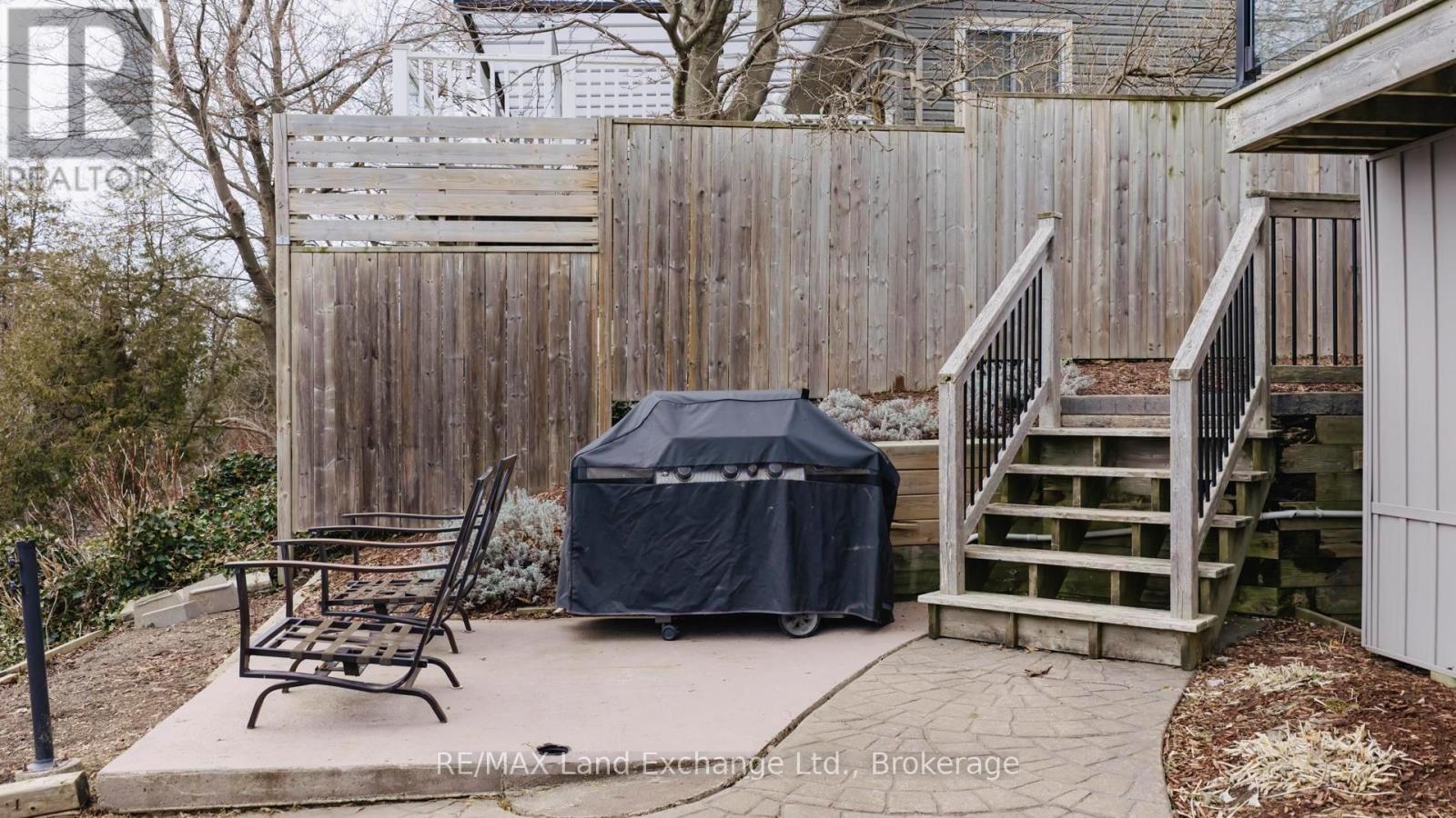 222 Penetangore Row, Kincardine, Ontario  N2Z 2P6 - Photo 41 - X12873110