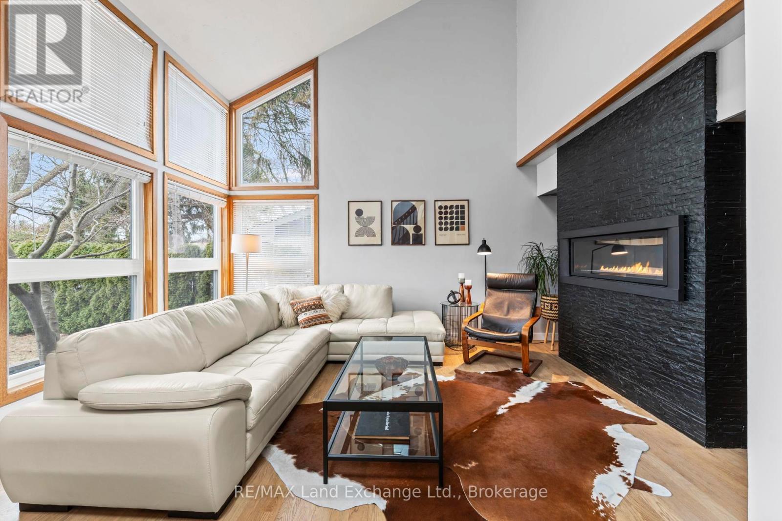 222 Penetangore Row, Kincardine, Ontario  N2Z 2P6 - Photo 7 - X12873110