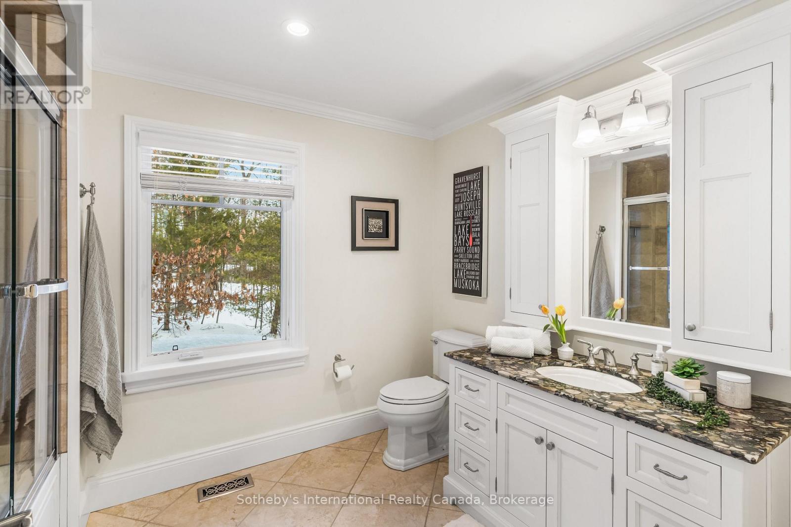 1025 Long Point Road, Lake Of Bays, Ontario  P0A 1H0 - Photo 35 - X12873176