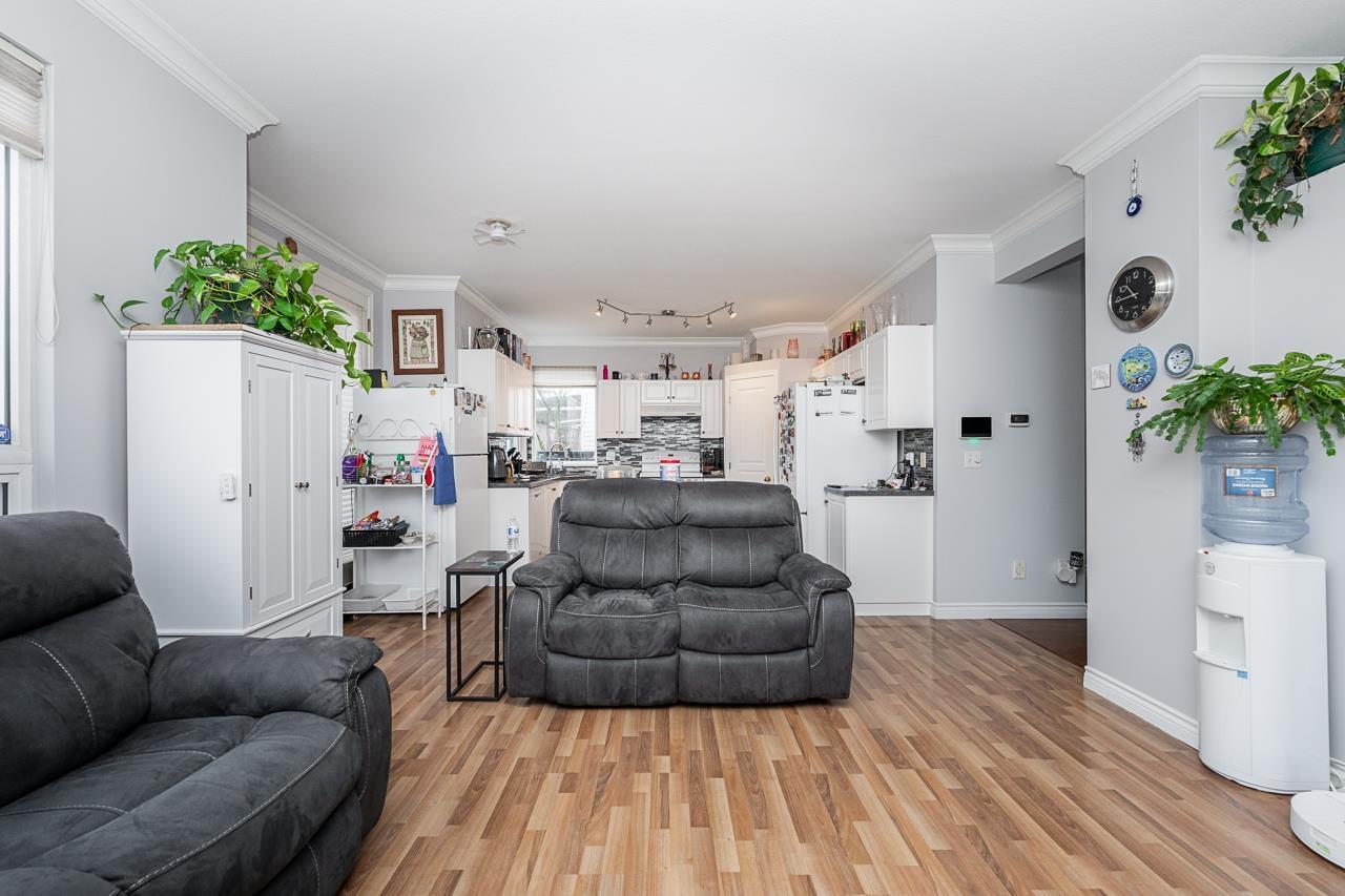 6470 185a Street, Surrey, British Columbia  V3S 8S9 - Photo 11 - R3097713