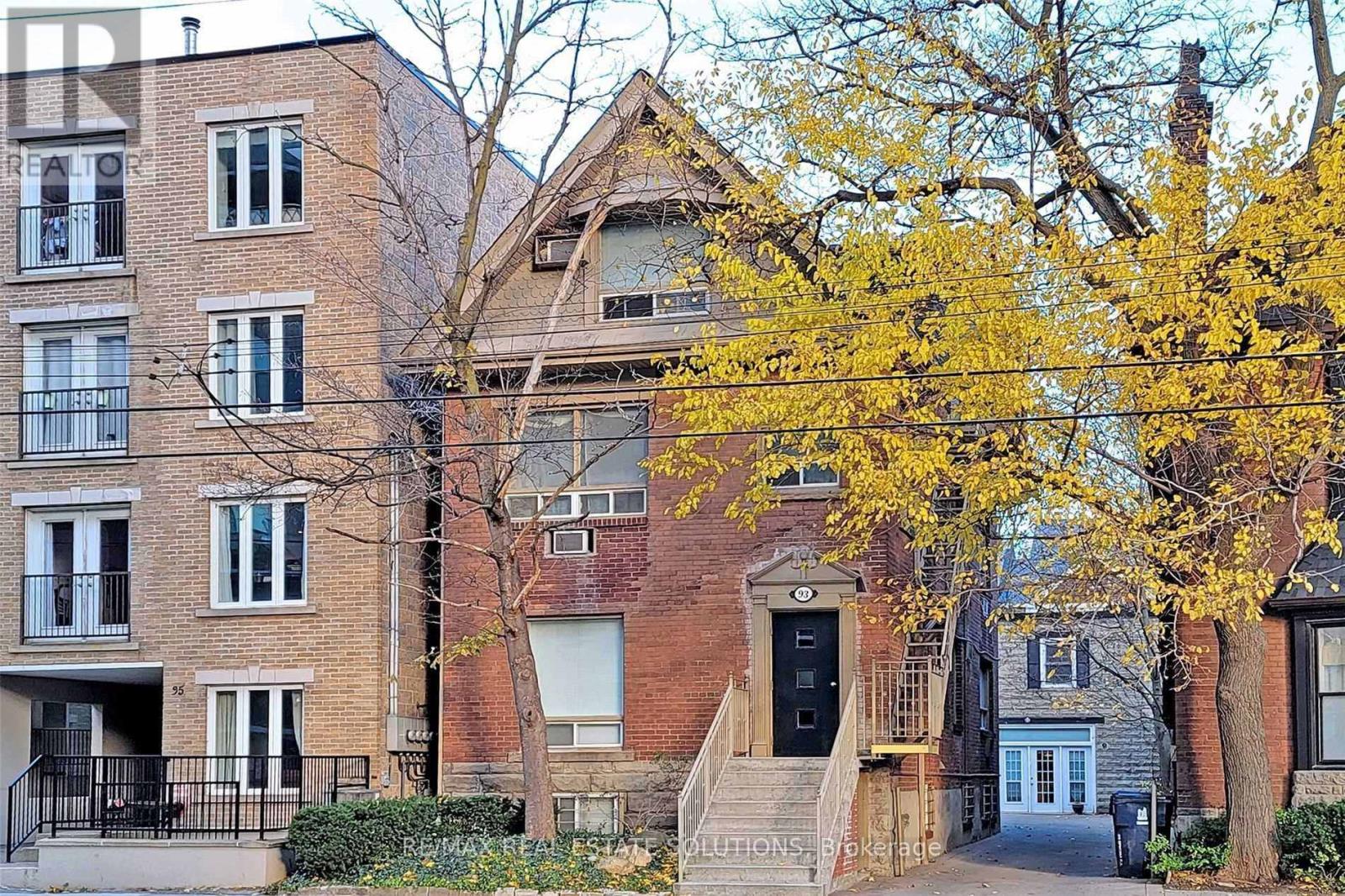 93 SPADINA ROAD, Toronto, Ontario