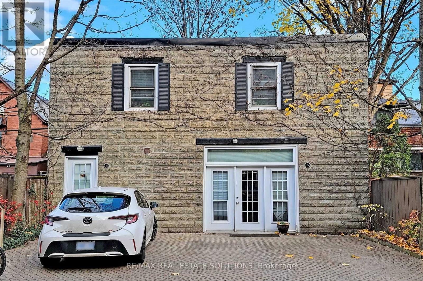 93 Spadina Road, Toronto, Ontario  M5R 2T1 - Photo 3 - C12873104