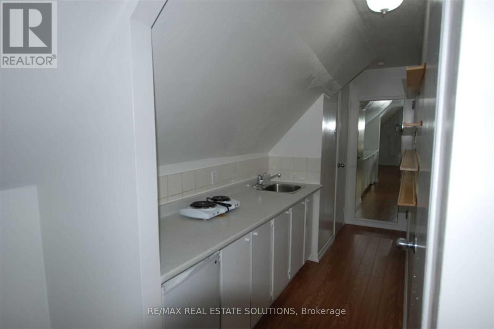 93 Spadina Road, Toronto, Ontario  M5R 2T1 - Photo 32 - C12873106