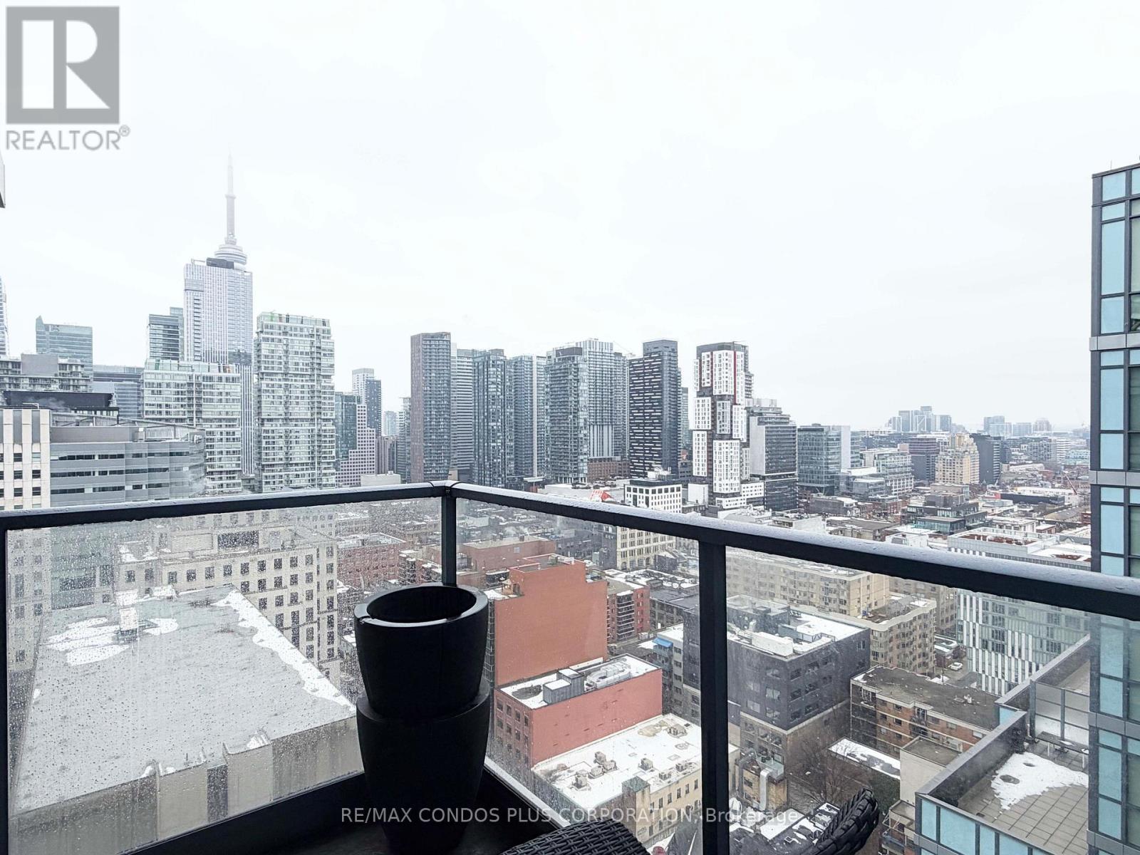 2410 - 210 Simcoe Street, Toronto, Ontario  M5T 0A9 - Photo 14 - C12873158