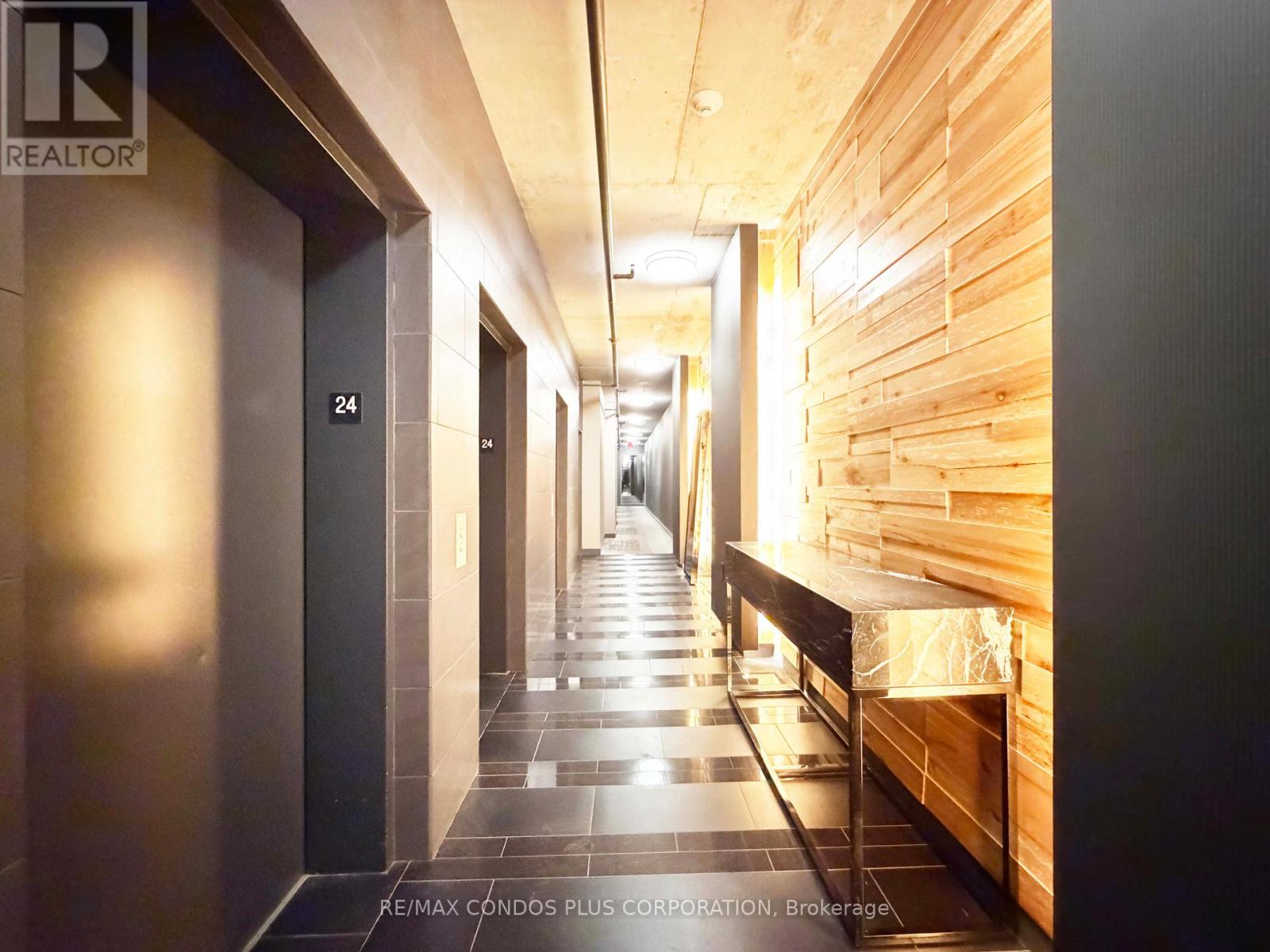 2410 - 210 Simcoe Street, Toronto, Ontario  M5T 0A9 - Photo 15 - C12873158