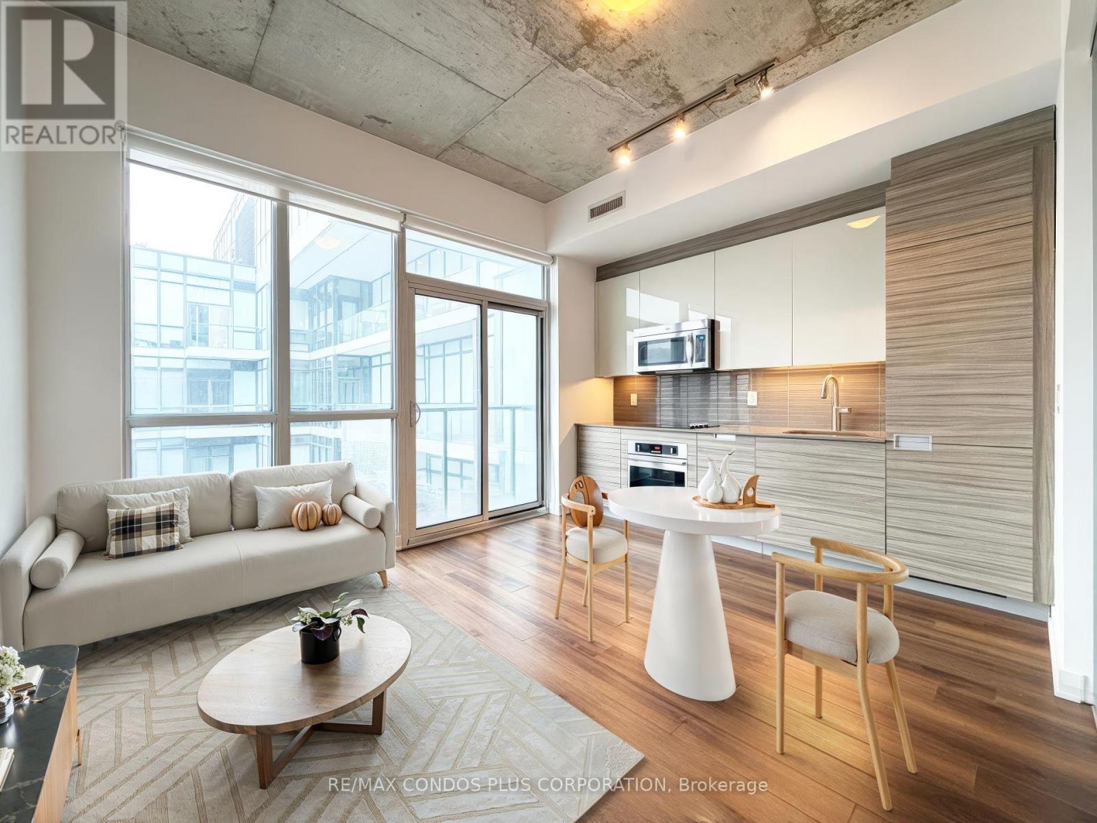 2410 - 210 Simcoe Street, Toronto, Ontario  M5T 0A9 - Photo 2 - C12873158